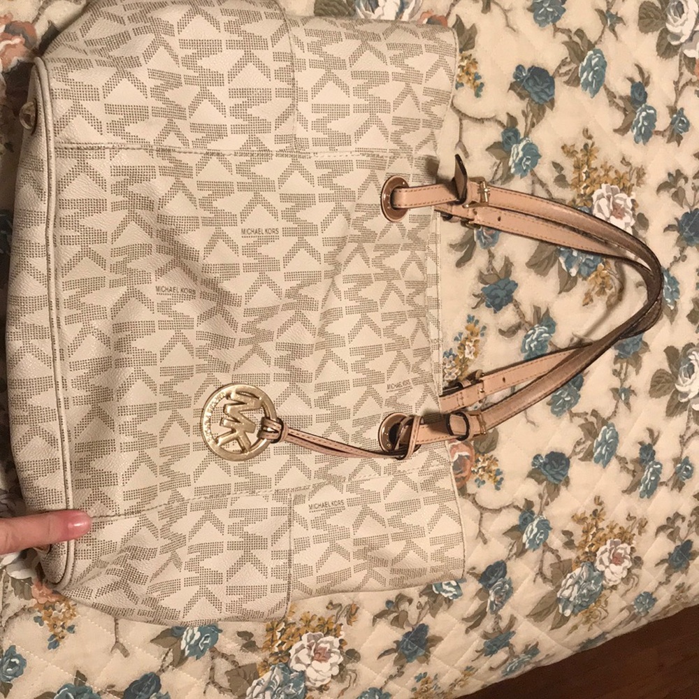 Michael Kors purse